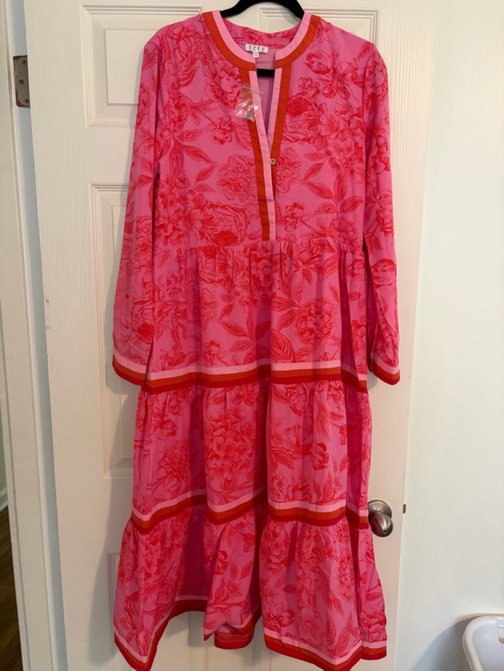 NWT TCEC Pink Floral Tiered Dress